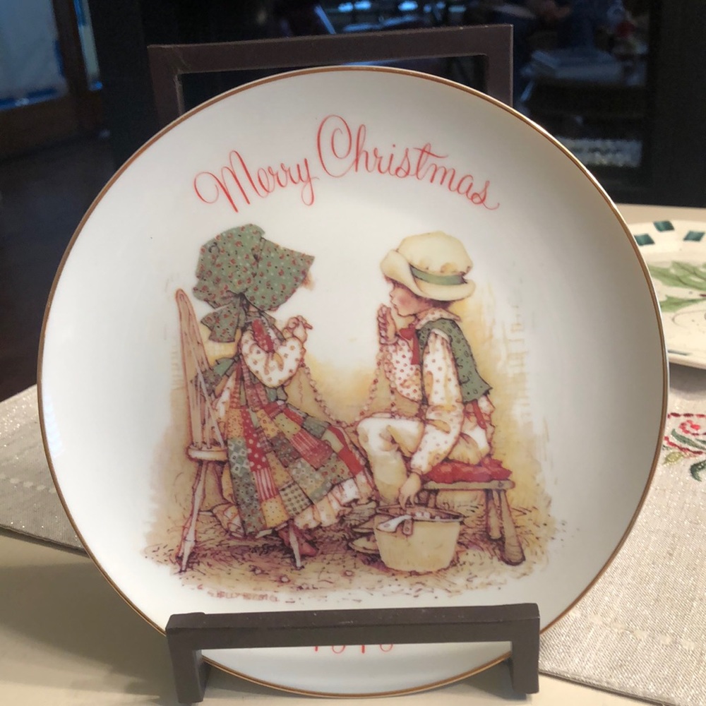 Vintage Holly Hobbie Christmas plate